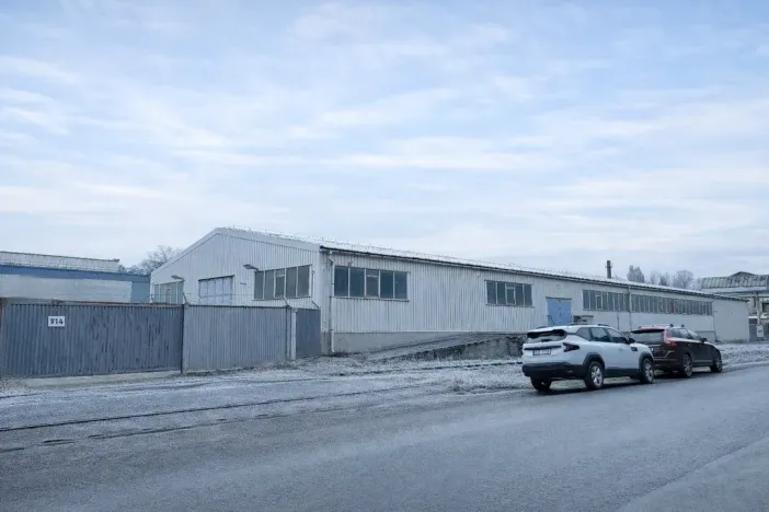 Pronájem výrobních prostor, Kladno, Huťská, 720 m2