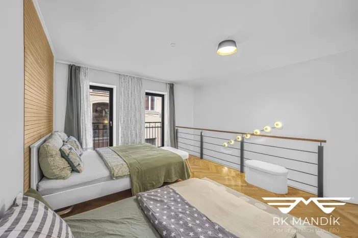 Pronájem bytu 2+kk, Praha - Karlín, Pernerova, 42 m2