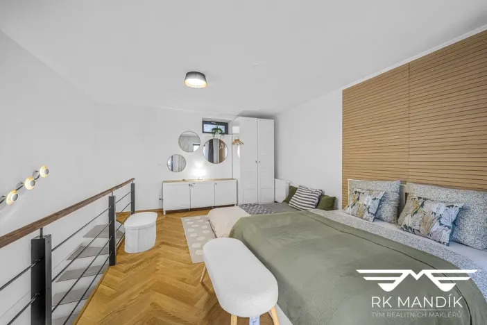 Pronájem bytu 2+kk, Praha - Karlín, Pernerova, 42 m2