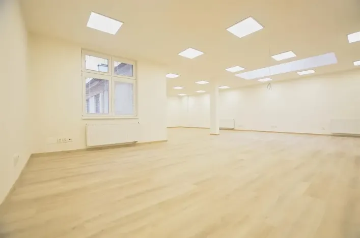 Pronájem kanceláře, Praha - Holešovice, Milady Horákové, 141 m2