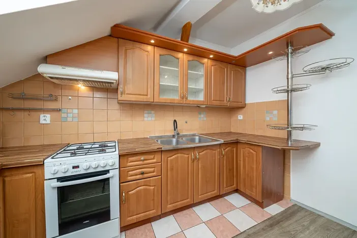 Prodej bytu 3+1, Olomouc, Chválkovická, 92 m2