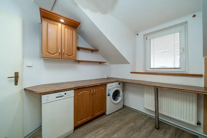 Prodej bytu 3+1, Olomouc, Chválkovická, 92 m2