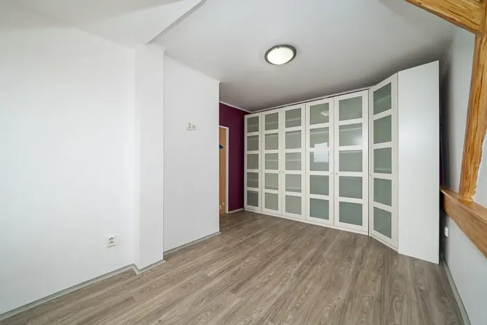 Prodej bytu 3+1, Olomouc, Chválkovická, 92 m2