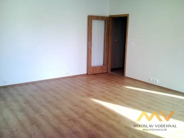 Pronájem bytu 2+kk, Hradec Králové, Balbínova, 45 m2