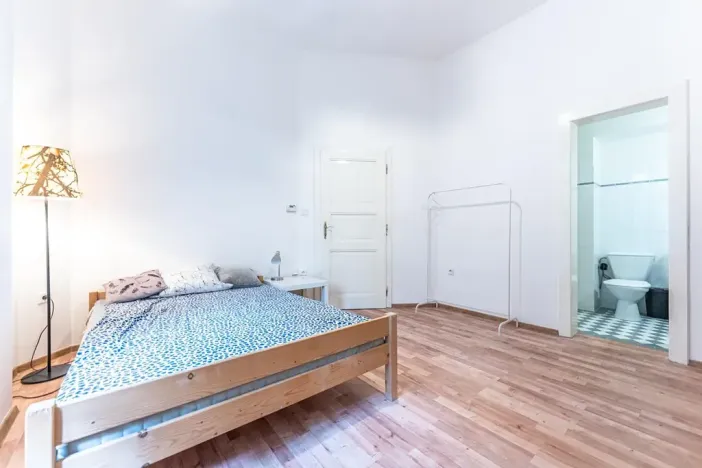 Pronájem bytu 2+kk, Praha - Karlín, U invalidovny, 45 m2