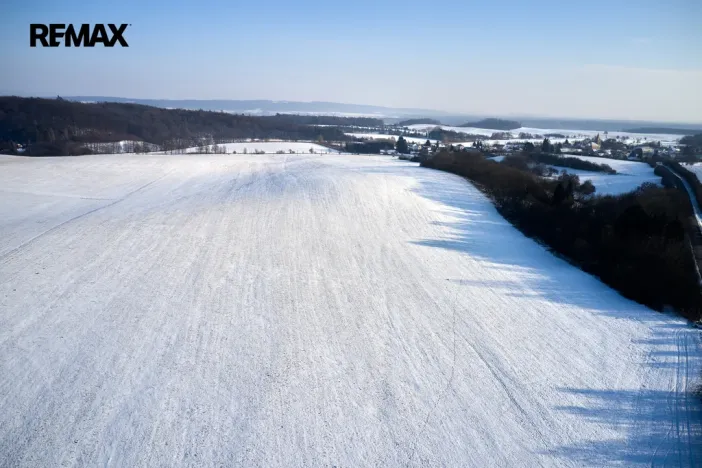 Prodej pole, Jeníkovice, 46475 m2