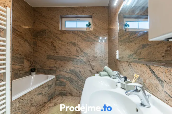 Pronájem bytu 3+1, Znojmo, náměstí Svobody, 95 m2
