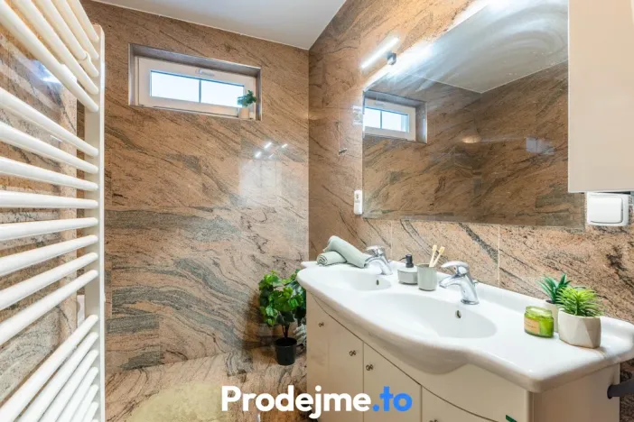 Pronájem bytu 3+1, Znojmo, náměstí Svobody, 95 m2