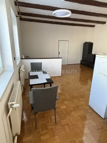 Pronájem bytu 2+kk, České Budějovice - České Budějovice 2, Husova tř., 60 m2