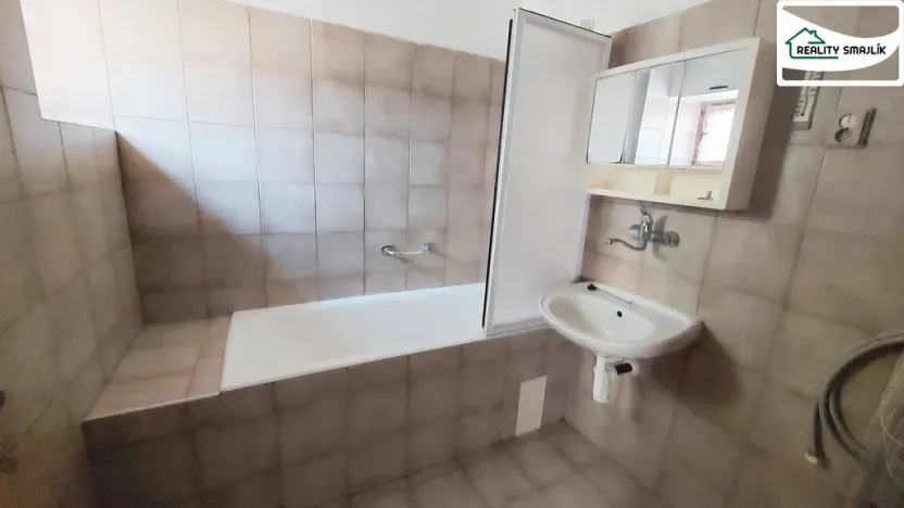 Prodej rodinného domu, Tři Sekery - Chodovská Huť, 300 m2