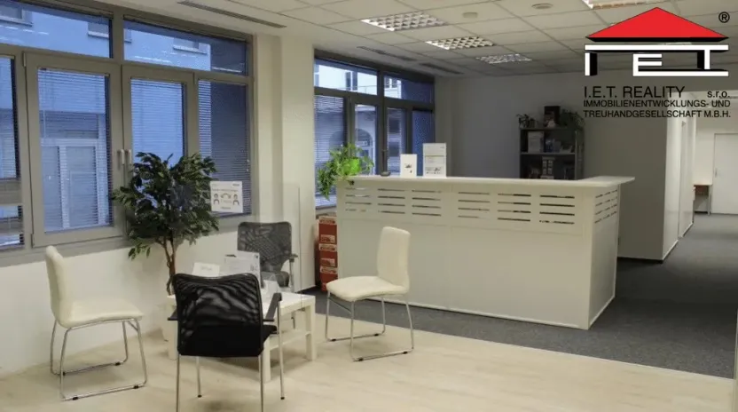 Pronájem kanceláře, Praha - Karlín, Sokolovská, 174 m2