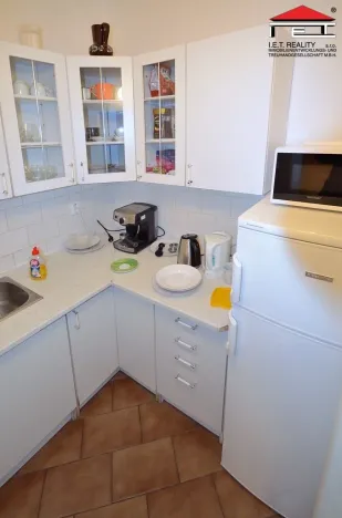 Pronájem kanceláře, Praha - Nové Město, Zlatnická, 18 m2