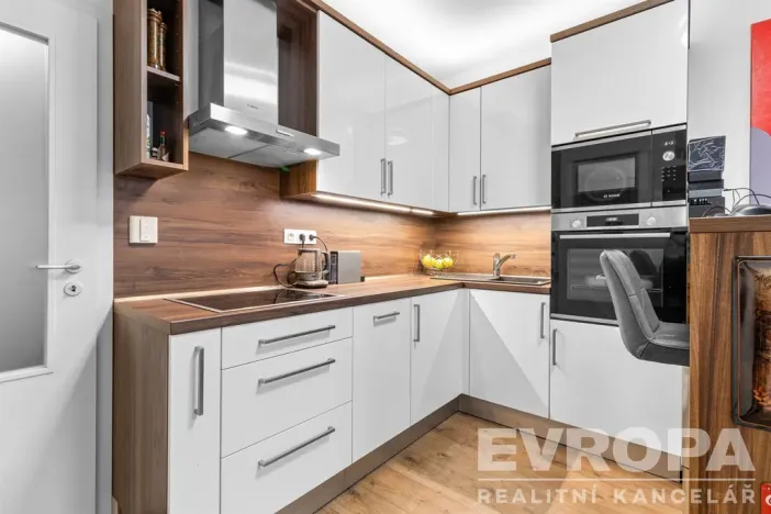 Prodej bytu 2+kk, Praha - Vysočany, Za Krejcárkem, 46 m2