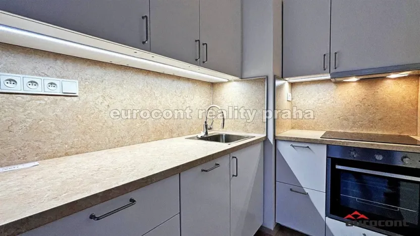 Pronájem bytu 2+kk, Praha, Fabiánové, 48 m2