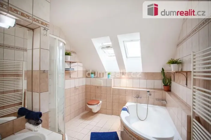 Prodej rodinného domu, Dolní Třebonín, 253 m2