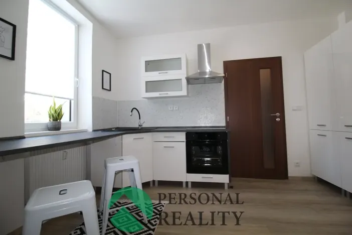 Pronájem bytu 2+1, Karlovy Vary, K Letišti, 57 m2