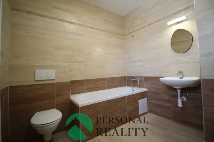 Pronájem bytu 2+1, Karlovy Vary, K Letišti, 57 m2