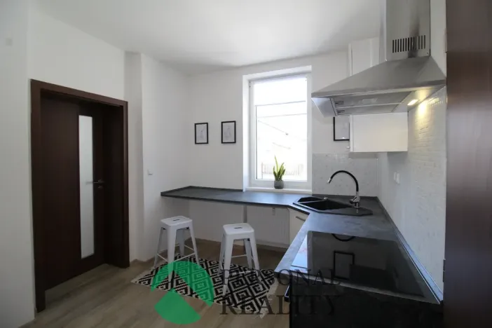 Pronájem bytu 2+1, Karlovy Vary, K Letišti, 57 m2