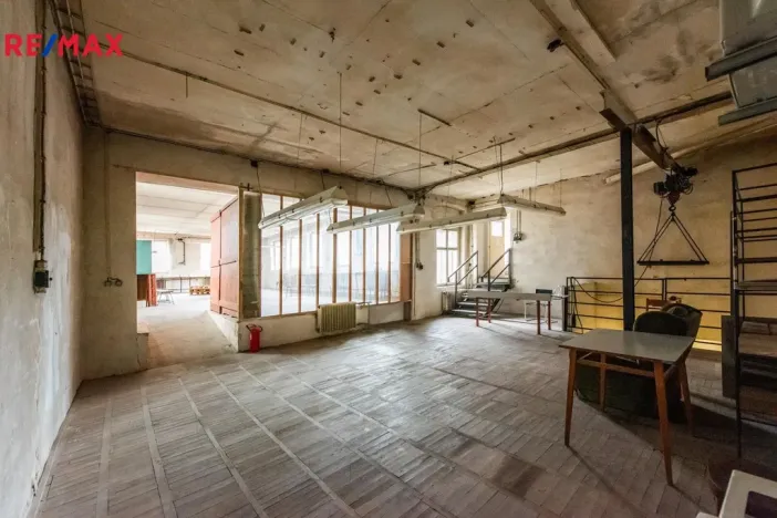 Prodej výrobních prostor, Brno - Maloměřice, Karlova, 768 m2