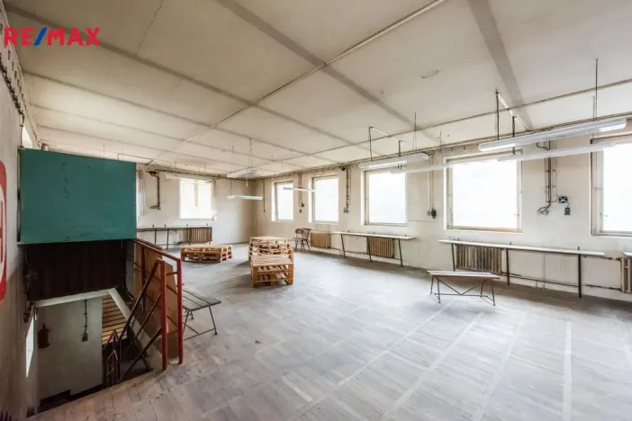 Prodej výrobních prostor, Brno - Maloměřice, Karlova, 768 m2