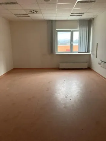 Pronájem obchodního prostoru, Cheb, Dragounská, 515 m2