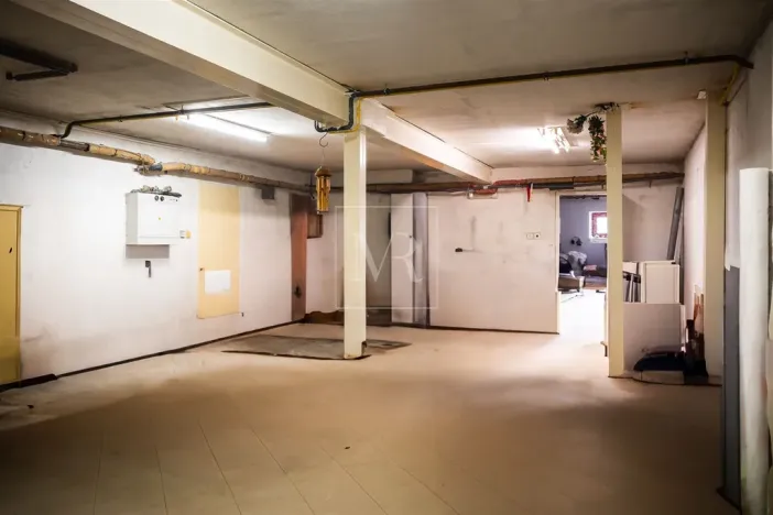 Prodej komerční nemovitosti, Sulice - Želivec, Hlavní, 370 m2