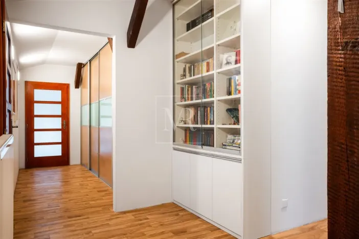 Prodej komerční nemovitosti, Sulice - Želivec, Hlavní, 370 m2