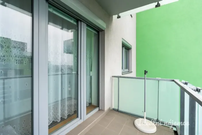 Pronájem bytu 1+kk, Praha - Řeporyje, Kakosova, 38 m2