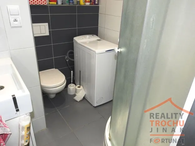 Pronájem bytu 1+1, Hradec Králové, Hrubínova, 39 m2