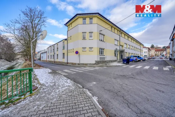 Pronájem bytu 1+kk, Klatovy - Klatovy IV, Tyršova, 31 m2