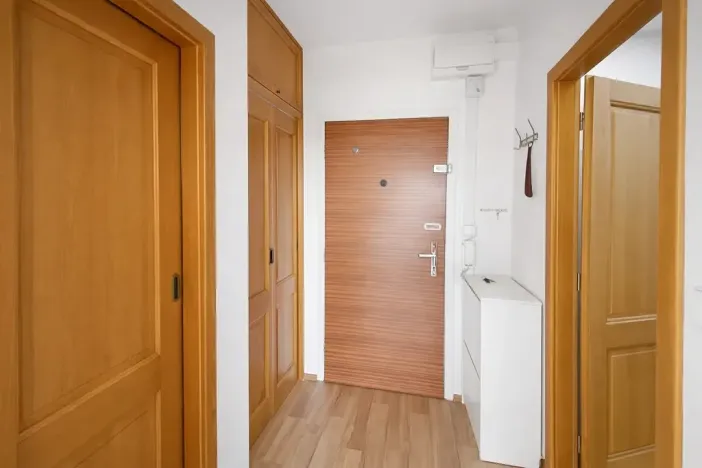 Pronájem bytu 2+kk, Brno, Krymská, 40 m2