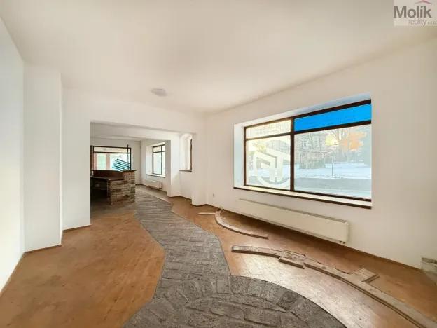 Pronájem obchodního prostoru, Osek, Tyršova, 150 m2