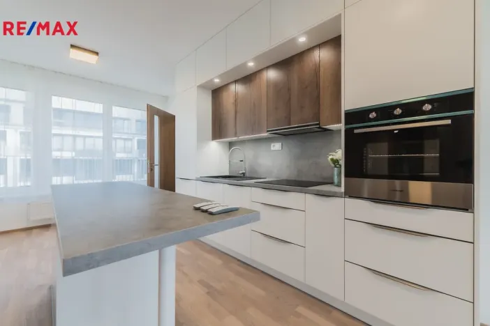 Pronájem bytu 3+kk, Praha - Libeň, Na Libušáku, 71 m2