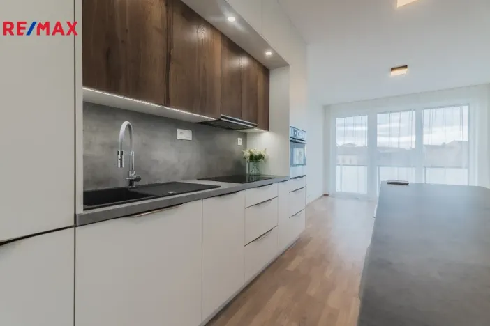 Pronájem bytu 3+kk, Praha - Libeň, Na Libušáku, 71 m2