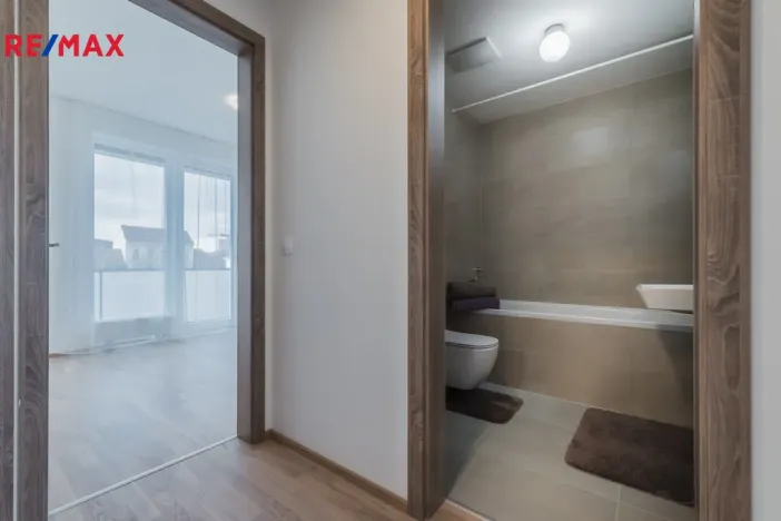 Pronájem bytu 3+kk, Praha - Libeň, Na Libušáku, 71 m2