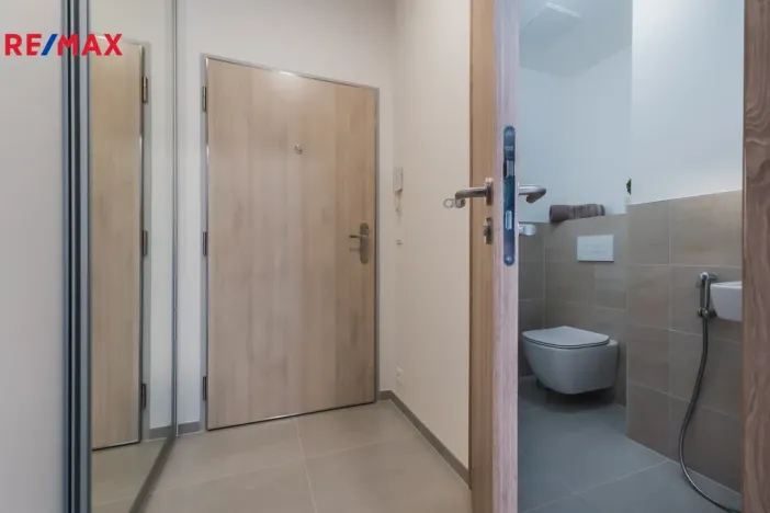 Pronájem bytu 3+kk, Praha - Libeň, Na Libušáku, 71 m2