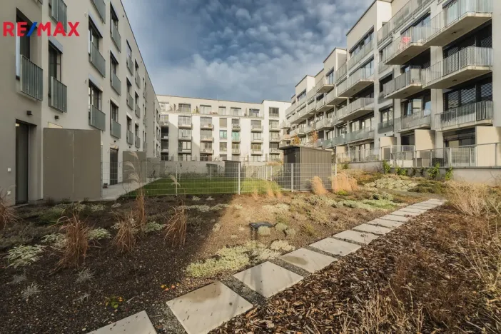 Pronájem bytu 3+kk, Praha - Libeň, Na Libušáku, 71 m2