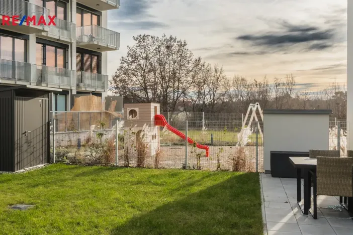 Pronájem bytu 3+kk, Praha - Libeň, Na Libušáku, 71 m2