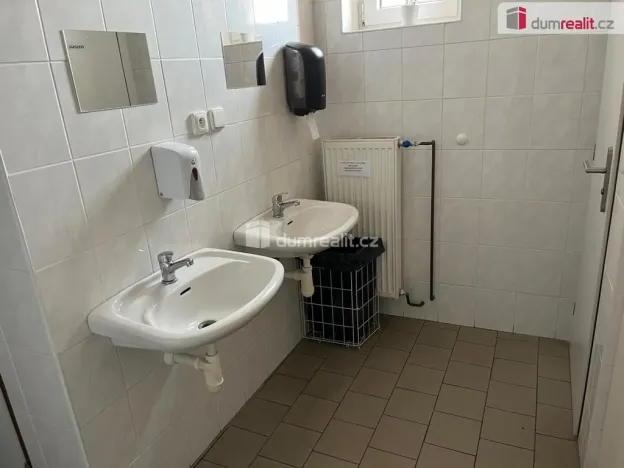 Pronájem komerční nemovitosti, České Budějovice - České Budějovice 2, Na Zlaté stoce, 15 m2