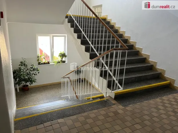 Pronájem komerční nemovitosti, České Budějovice - České Budějovice 2, Na Zlaté stoce, 15 m2