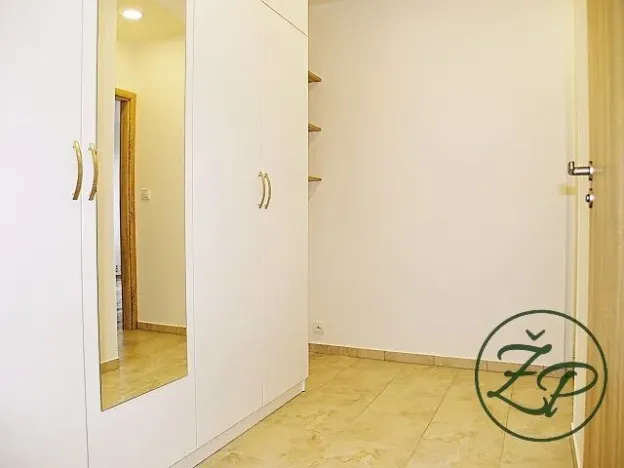 Pronájem bytu 2+kk, Praha - Krč, Vikova, 42 m2