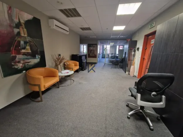 Pronájem kanceláře, Praha, Táborská, 137 m2