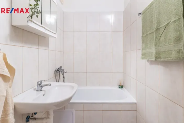 Prodej bytu 2+kk, Praha - Kamýk, Smotlachova, 48 m2