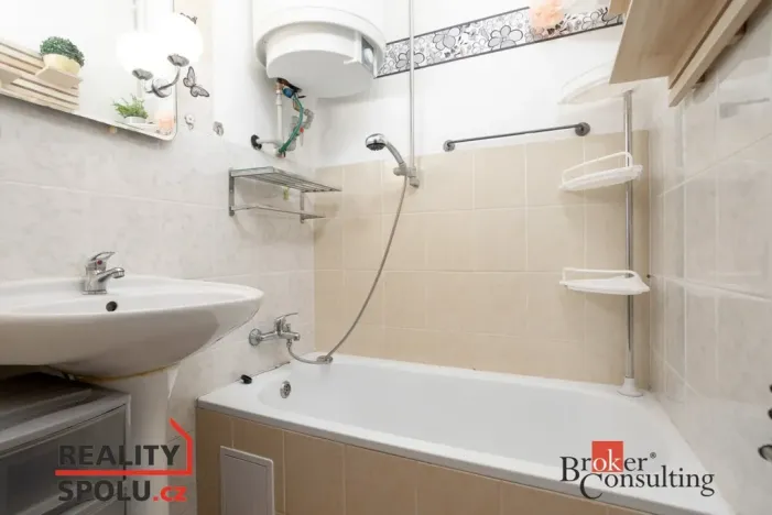 Pronájem bytu 2+kk, Opava - Předměstí, Krnovská, 41 m2