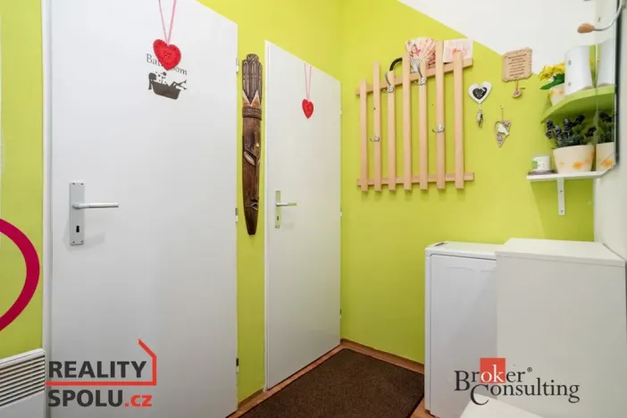 Pronájem bytu 2+kk, Opava - Předměstí, Krnovská, 41 m2