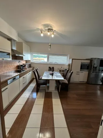 Prodej bytu 3+kk, Praha - Vysočany, Poděbradská, 78 m2