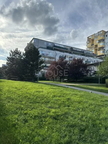 Prodej bytu 3+kk, Praha - Vysočany, Poděbradská, 78 m2