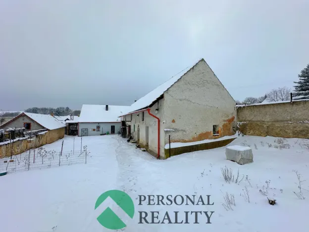 Prodej podílu 3/4 rodinného domu, Lašovice, 100 m2