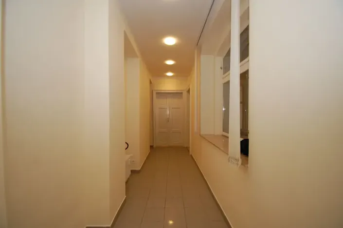 Pronájem kanceláře, Praha - Nové Město, Růžová, 134 m2