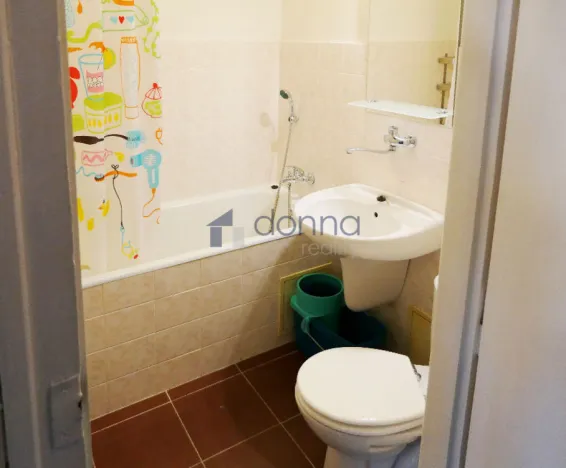 Pronájem bytu 1+kk, Praha, Na Ohradě, 31 m2